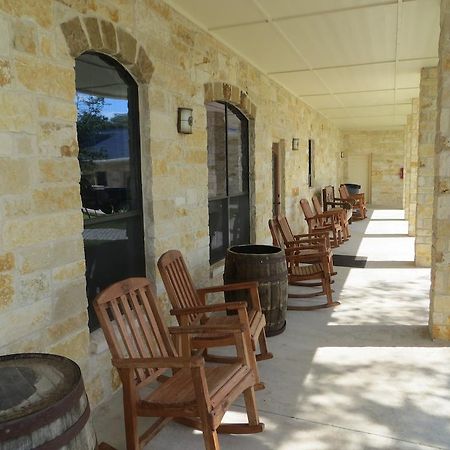 Hotel Texas Cuero エクステリア 写真