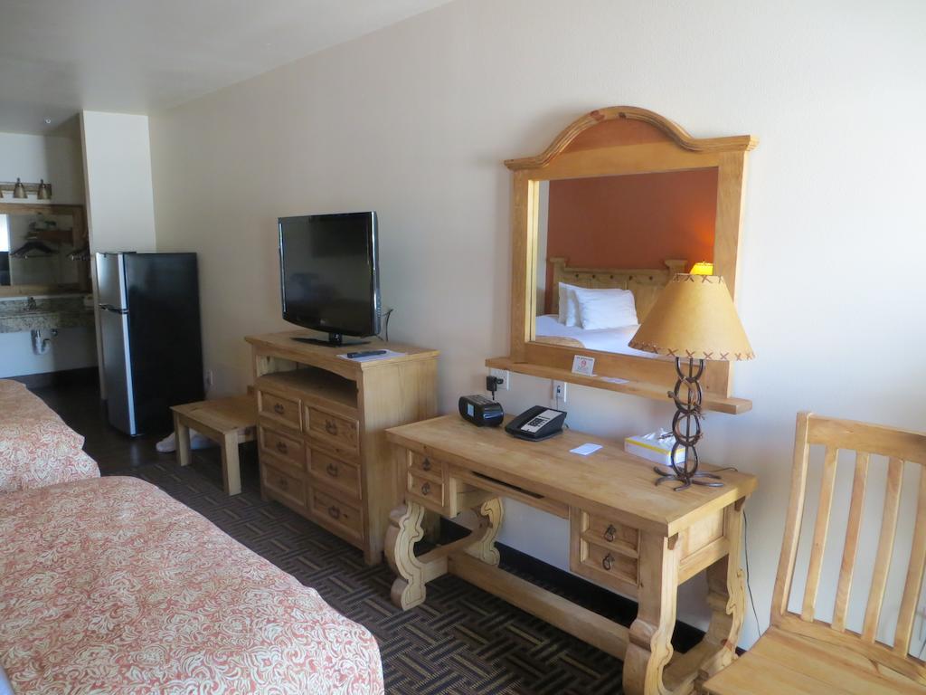 Hotel Texas Cuero エクステリア 写真