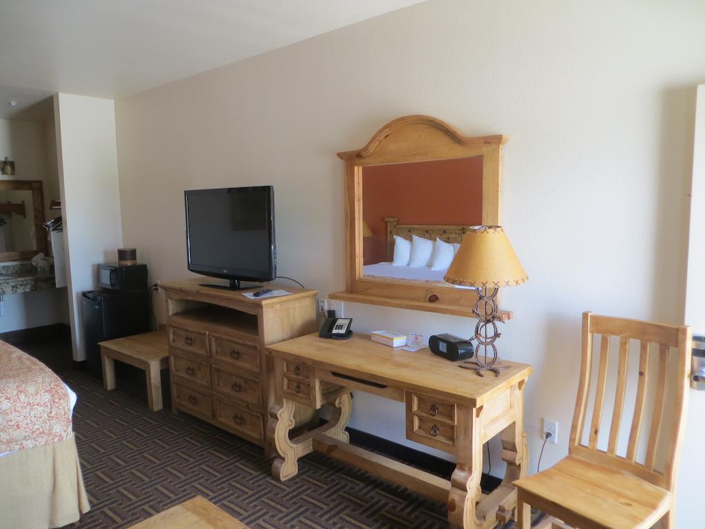 Hotel Texas Cuero エクステリア 写真